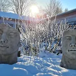 Ollywood, Pur Im Westerwald, 2 Bis 4 Personen * Halbs