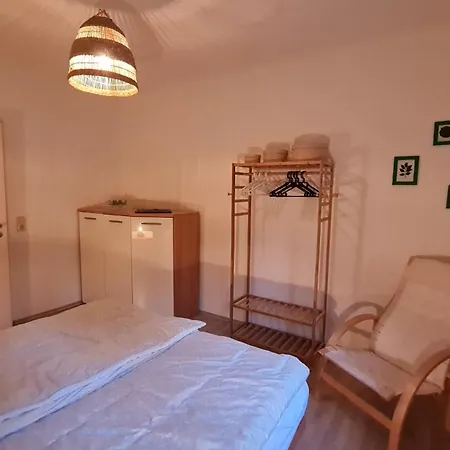 Ollywood, Pur Im Westerwald, 2 Bis 4 Personen *